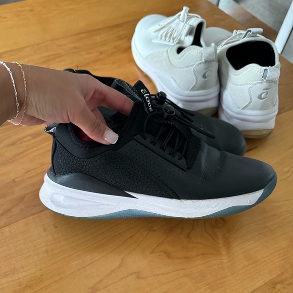 Clove Nursing Shoes Bundle of 2 Women’s size 8 - Picture 1 of 6